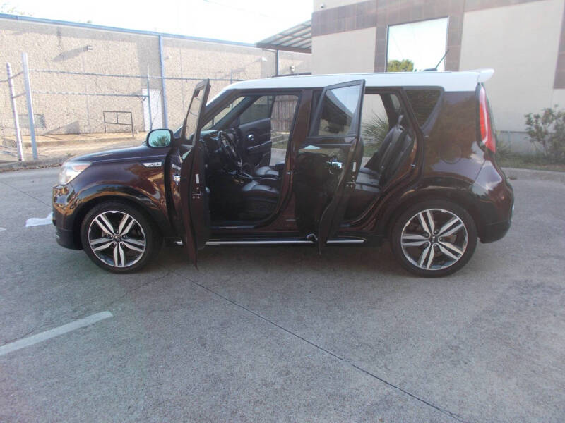 2017 Kia Soul +