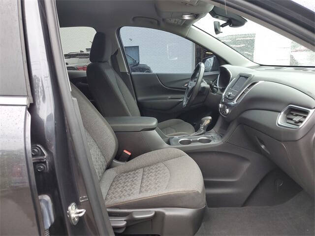 2022 Chevrolet Equinox for sale at Bowman Auto Center in Clarkston, MI