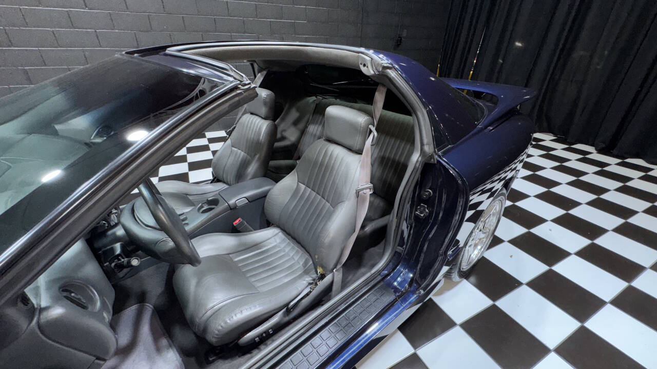 1999 Pontiac Firebird 31