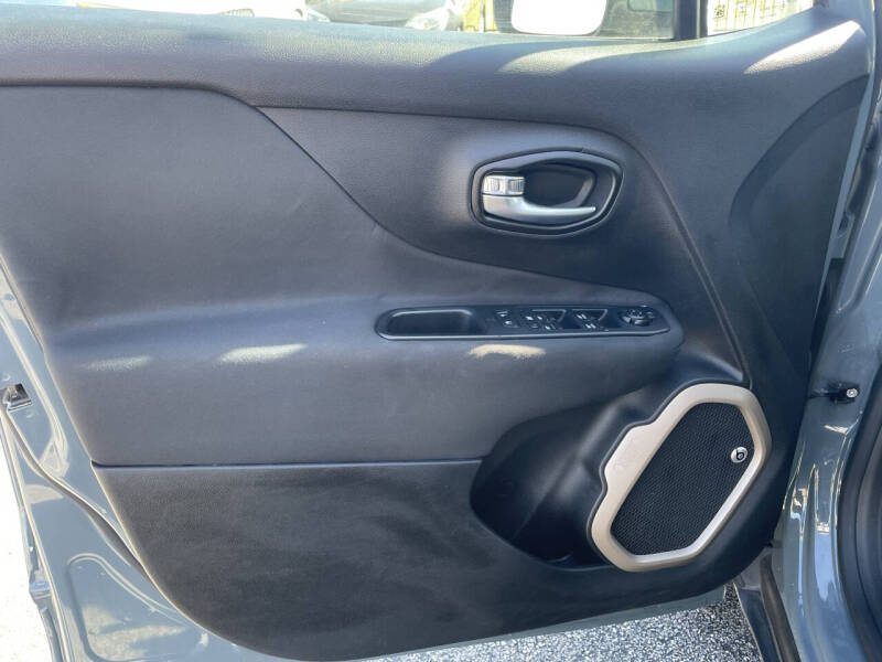 2016 Jeep Renegade Latitude 75th Anniversary