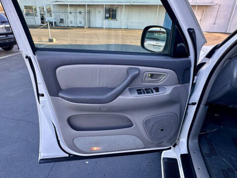 2001 Toyota Sequoia Limited