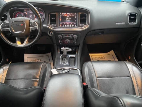 2015 Dodge Charger SXT