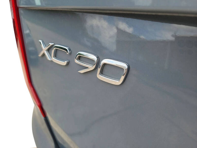2020 Volvo XC90 T5 Momentum