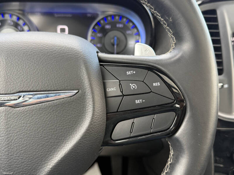 2018 Chrysler 300 S