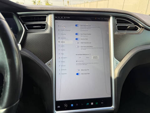 2016 Tesla Model S 70