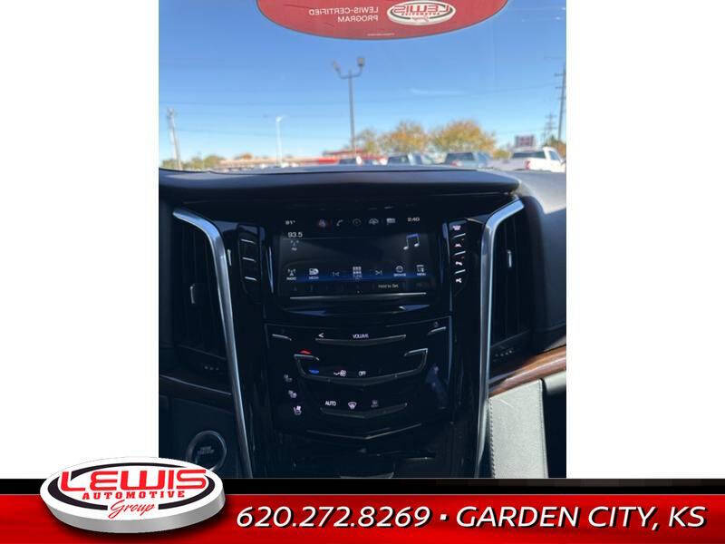 2020 Cadillac Escalade for sale at Lewis Chevrolet of Garden City in Garden City, KS