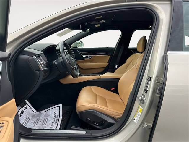 2018 Volvo S90 T5 Momentum