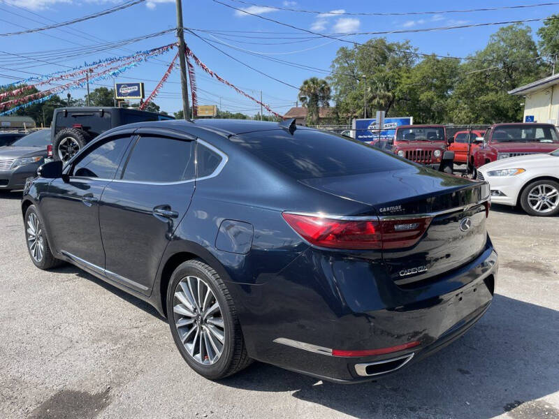 2017 Kia Cadenza Premium