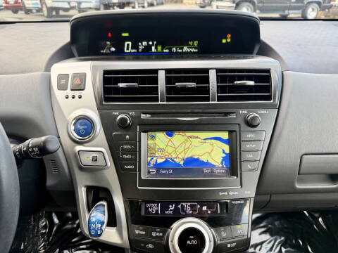 2012 Toyota Prius v Five