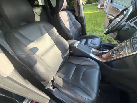 2017 Volvo XC60 T5 Inscription