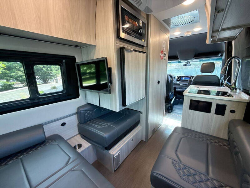 2025 Mercedes-Benz Sprinter