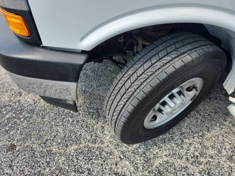 2022 Chevrolet Express 2500