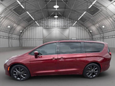 2018 Chrysler Pacifica Touring Plus