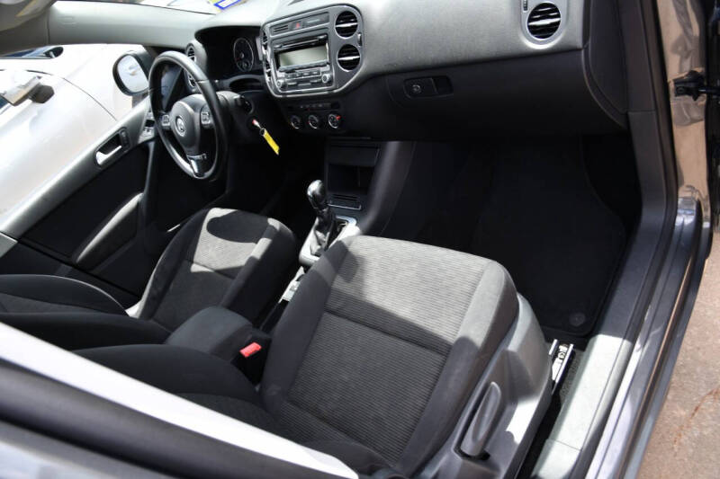 2014 Volkswagen Tiguan SE