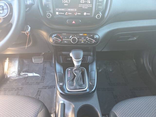 2022 Kia Soul LX