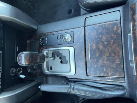 2014 Toyota Land Cruiser