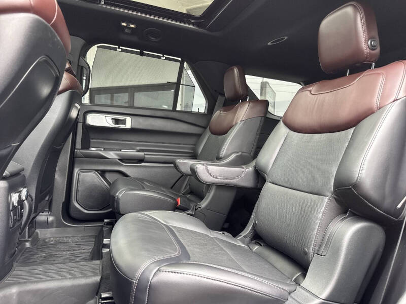 2020 Ford Explorer Platinum
