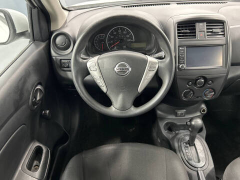 2019 Nissan Versa S