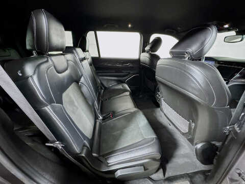 2022 Jeep Grand Cherokee L Altitude