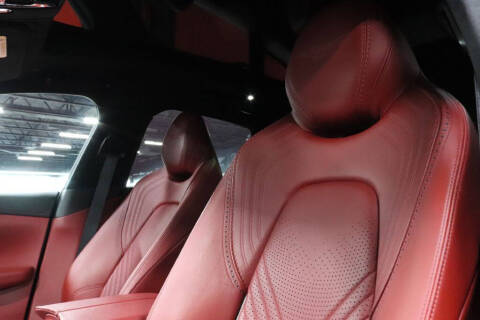 2021 Aston Martin DBX