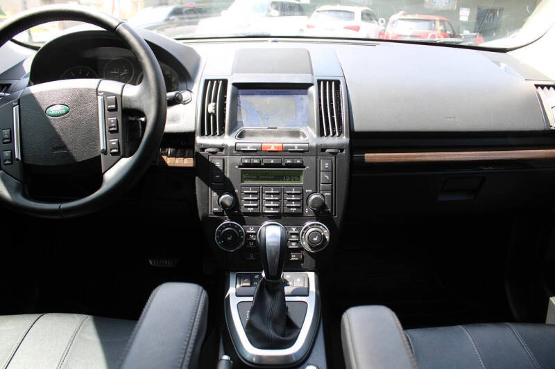 2011 Land Rover LR2
