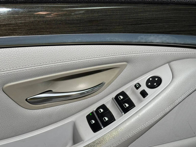 2011 BMW 5 Series 535i