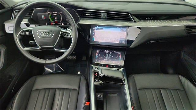 2024 Audi Q8 e-tron quattro Premium Plus