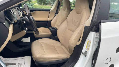 2015 Tesla Model S