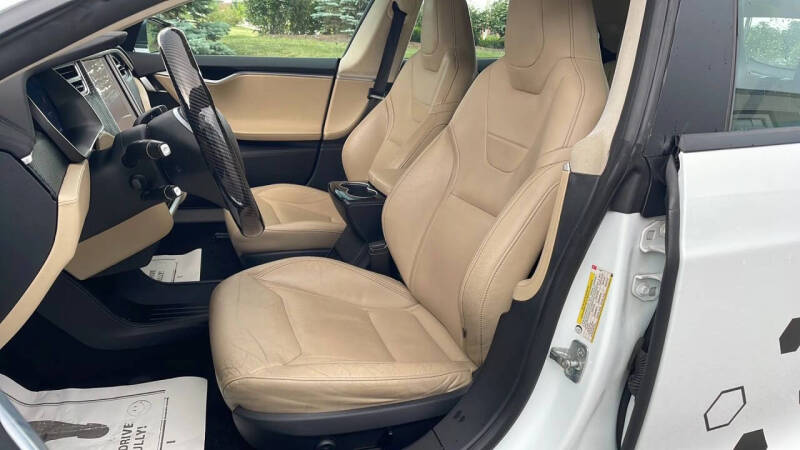 2015 Tesla Model S