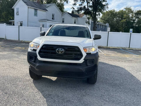 2019 Toyota Tacoma SR