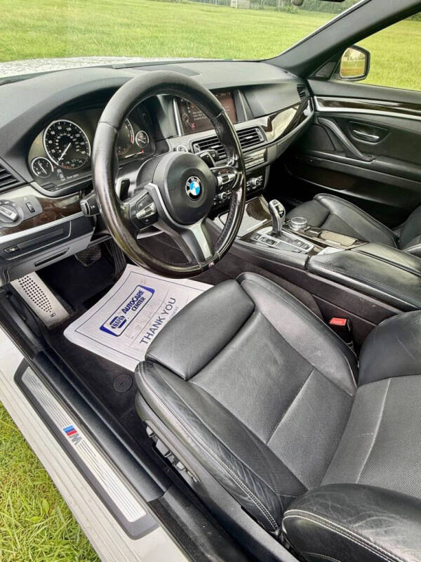 2016 BMW 5 Series 528i