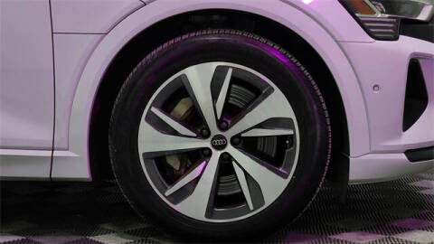 2024 Audi Q8 e-tron quattro Premium Plus