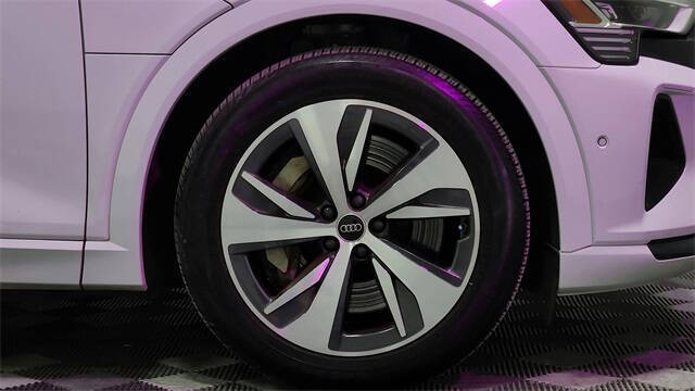 2024 Audi Q8 e-tron quattro Premium Plus