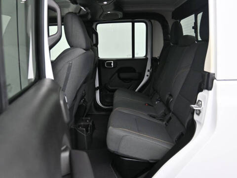 2025 Jeep Gladiator NightHawk