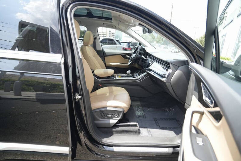 2023 Audi Q7 quattro Premium Plus 45 TFSI