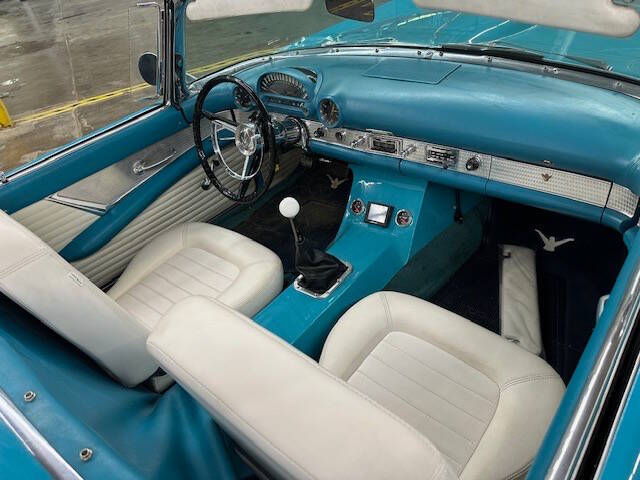 1956 Ford Thunderbird