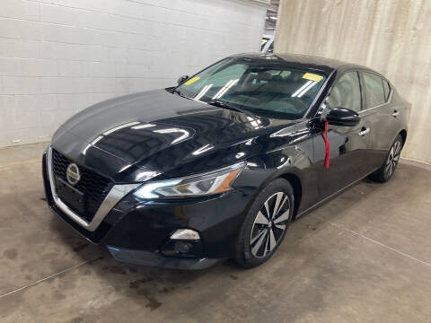 2019 Nissan Altima for sale at Sigg Motors in Iola KS