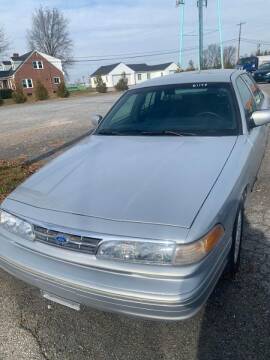 1995 Ford Crown Victoria for sale at Tower Motors in Taneytown MD