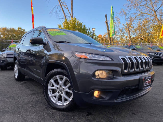 2016 Jeep Cherokee for sale at 3B Auto Sales in Paterson, NJ