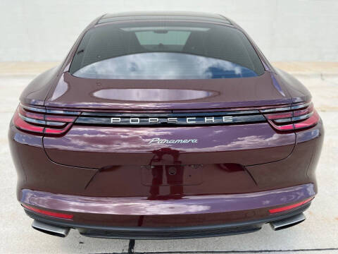 2018 Porsche Panamera