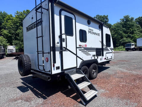 2022 Winnebago Minnie Winnie 1808FBS