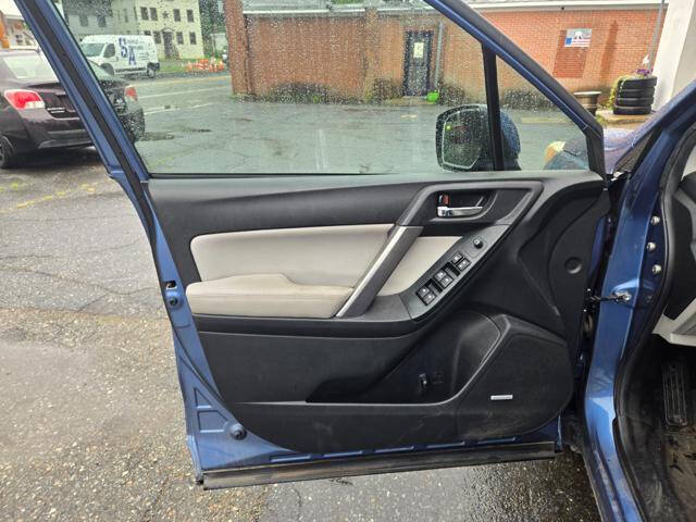 2015 Subaru Forester 2.5i Touring
