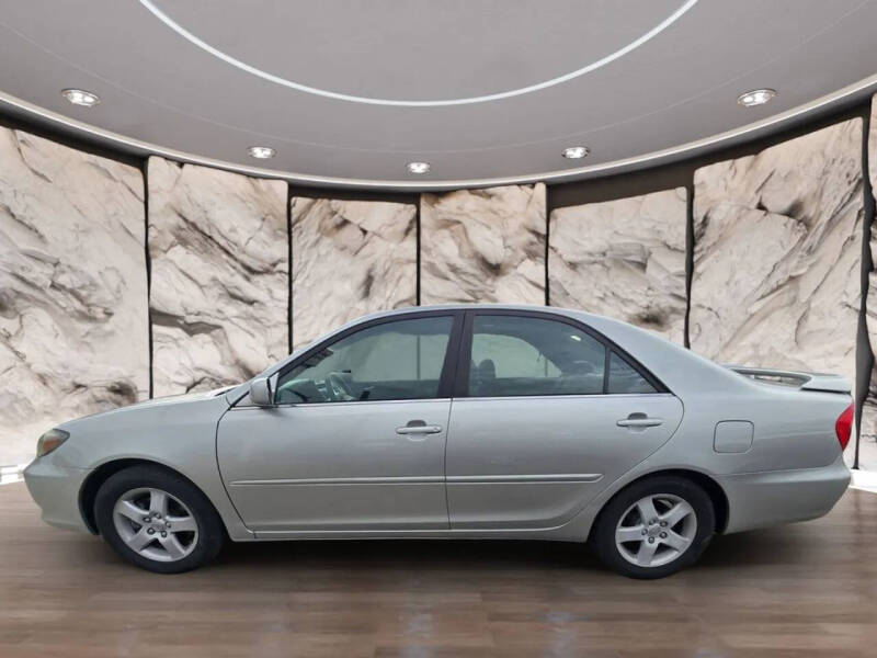 2003 Toyota Camry SE V6