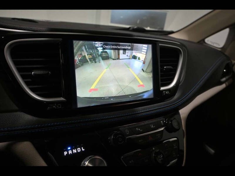 2021 Chrysler Pacifica Touring