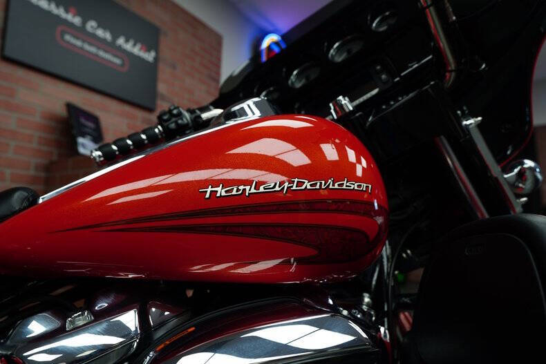 2017 Harley-Davidson Street Glide Special