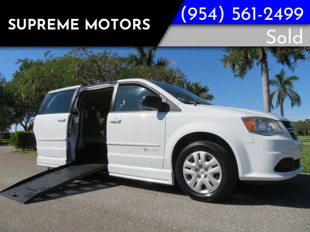 2016 Dodge Grand Caravan SE's photo