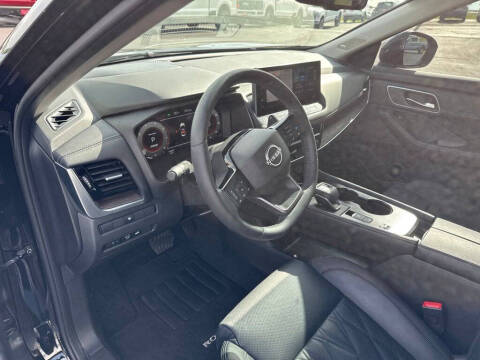 2025 Nissan Rogue Platinum