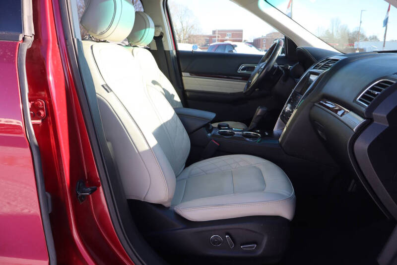 2017 Ford Explorer Platinum