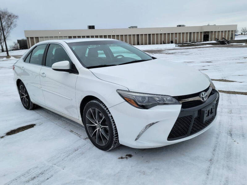 2015 Toyota Camry for sale at Fleet Automotive LLC in Maplewood MN