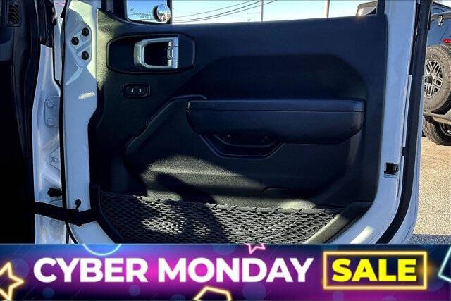 2024 Jeep Gladiator NightHawk